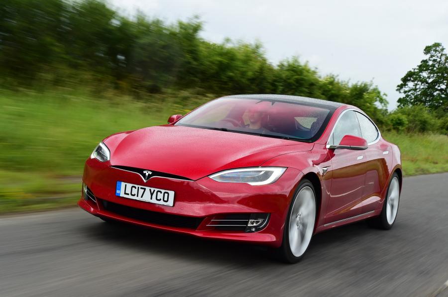  Tesla Model S 100D 2017 года  (UK) (фото 3 из 12)